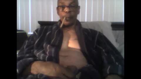 Busturgutzgd1 online show from February 23, 6:45 pm