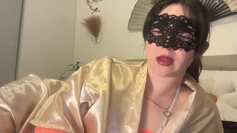 busy_bee69 online show from March 9, 8:19 am