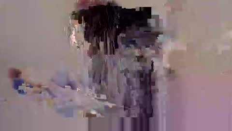 HannahWreckshin online show from February 6, 10:30 am