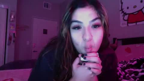 mia online show from March 11, 4:51 pm