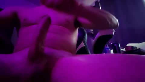 bwall1425 online show from September 16, 11:41 pm