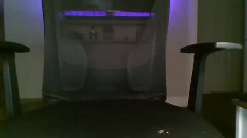 Snapshot of bwc44u chatting on October 2, 3:16 am bwc44u online show from October 2, 3:16 am