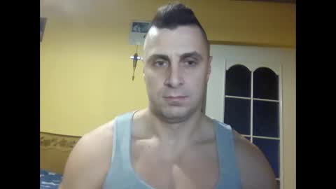 bzykacz1988 online show from December 8, 9:19 pm