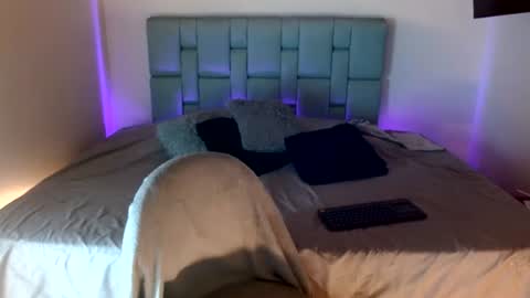 Cailyn Independent model online show from June 25, 11:10 pm