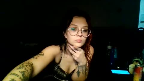 cakedupcalico online show from November 10, 6:49 am