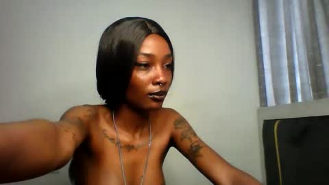 Snapshot of calin_3 chatting on October 18, 6:28 am calin online show from October 18, 6:28 am