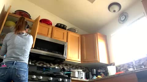 Snapshot of calishop1 chatting on February 5, 7:10 pm calishop1 online show from February 5, 7:10 pm