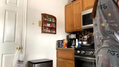 Snapshot of calishop1 chatting on February 14, 4:20 pm calishop1 online show from February 14, 4:20 pm