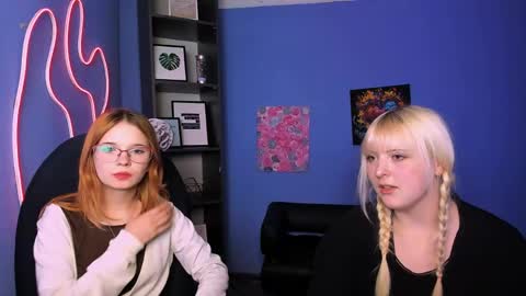 callmevivien online show from April 15, 7:58 pm