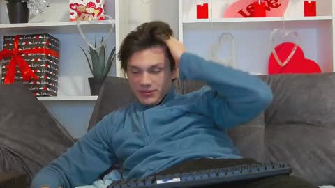 Calvin online show from February 8, 12:38 am