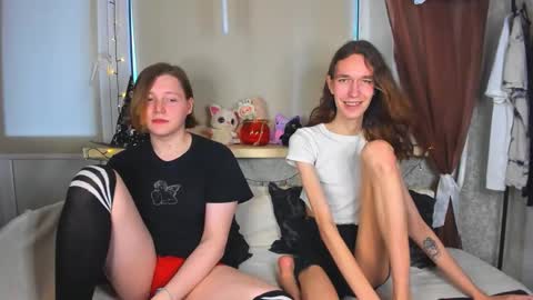 Snapshot of calvin_kevin_grem chatting on October 23, 12:06 pm Calvin Kevin Grem online show from October 23, 12:06 pm