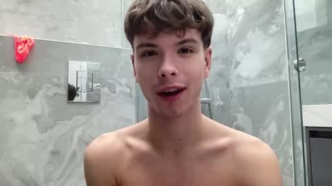 Snapshot of calvin_loves_you chatting on December 20, 10:22 pm Hey I am Calvin  online show from December 20, 10:22 pm