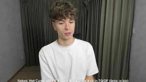 Snapshot of calvin_loves_you chatting on October 12, 2:31 pm Hey I am Calvin  online show from October 12, 2:31 pm