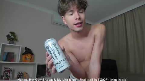 Snapshot of calvin_loves_you chatting on September 13, 9:06 pm Hey I am Calvin  online show from September 13, 9:06 pm