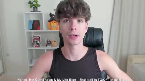 Snapshot of calvin_loves_you chatting on September 9, 6:08 pm Hey I am Calvin  online show from September 9, 6:08 pm