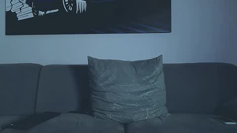 Calvin  online show from February 17, 7:51 am