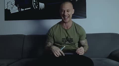 Calvin  online show from November 23, 10:19 pm