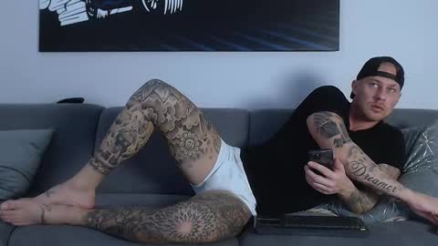 Calvin  online show from March 4, 9:18 am