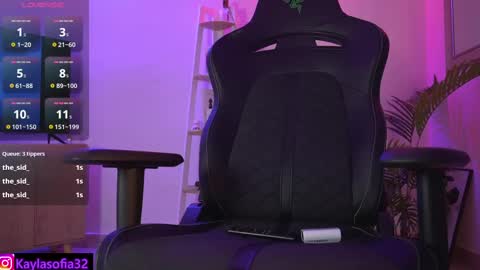 Calypso and Kayla online show from February 19, 6:55 am