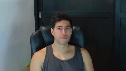 camara110 online show from September 30, 11:37 pm