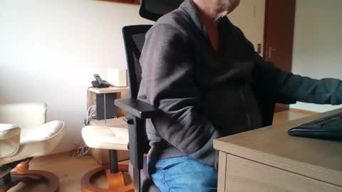 camcologne online show from February 6, 9:35 am