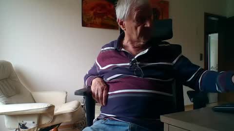 camcologne online show from April 10, 10:53 am