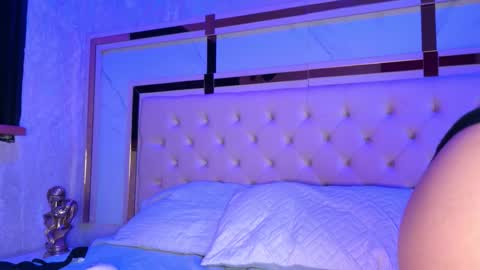 cameron_hearts online show from March 21, 12:21 pm