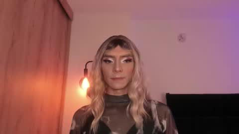 Cameron online show from February 5, 2:37 am