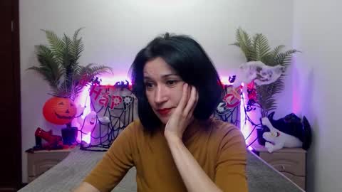 Cameronenns online show from October 21, 12:43 pm