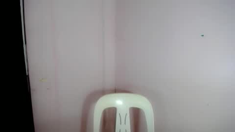 Snapshot of camgirl_shane chatting on October 22, 1:31 am shane online show from October 22, 1:31 am