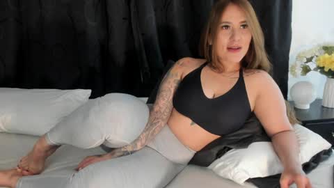 Camila cruz online show from March 29, 10:55 pm