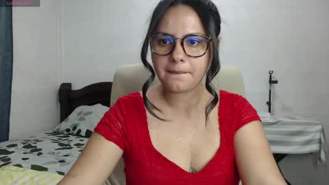 Camila Valbuena online show from April 8, 3:09 am