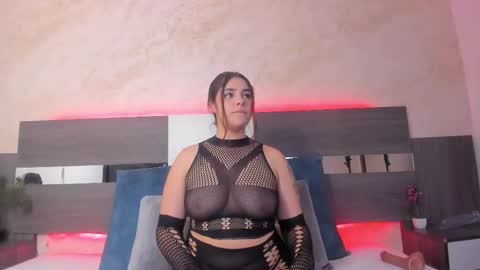 Cami online show from January 8, 3:45 am