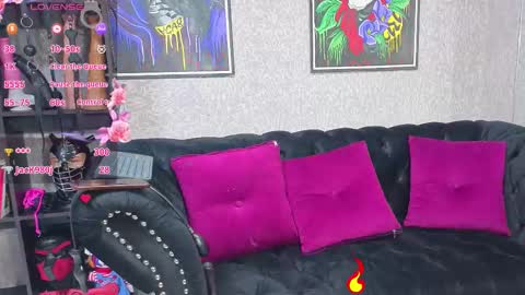 Snapshot of camiilamarti chatting on October 23, 6:31 pm camiilamarti online show from October 23, 6:31 pm