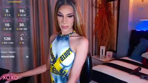 Camila online show from November 2, 7:25 pm