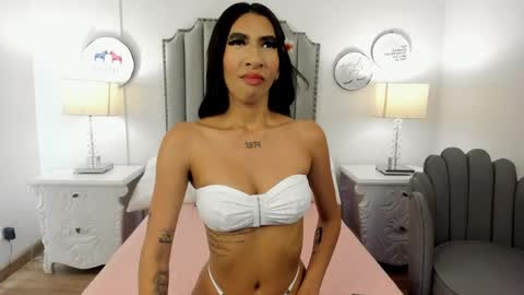 camila sunsen online show from May 9, 8:37 pm