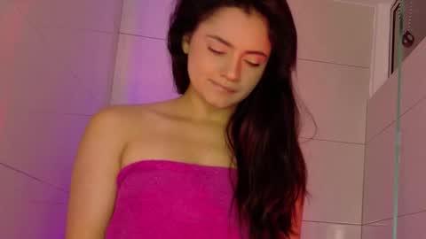 Cami  online show from November 18, 10:18 am