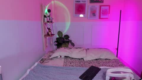 Camila  online show from October 23, 12:06 pm