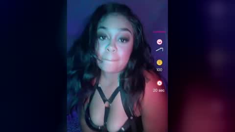 camiliaskye online show from June 20, 3:56 am