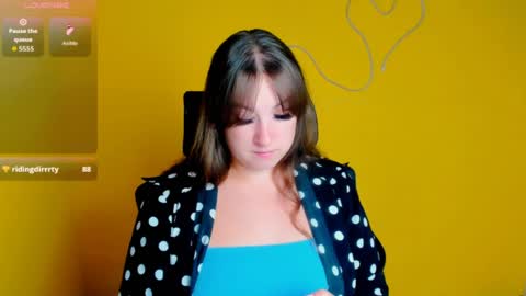 Camilla online show from July 28, 5:49 am