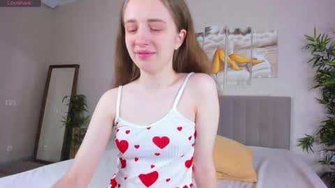 Camilla online show from April 16, 1:06 am