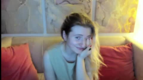 camilladreamer online show from April 19, 6:10 pm