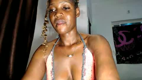 camillasoofine online show from May 30, 7:01 pm