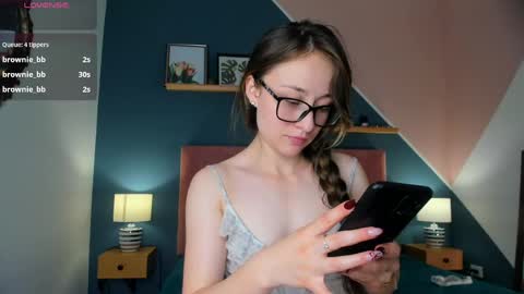 camille online show from April 28, 2:38 am