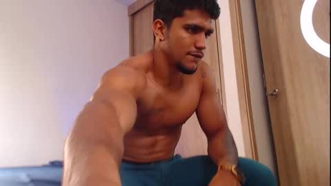 camilo_contre21 online show from November 29, 9:44 pm