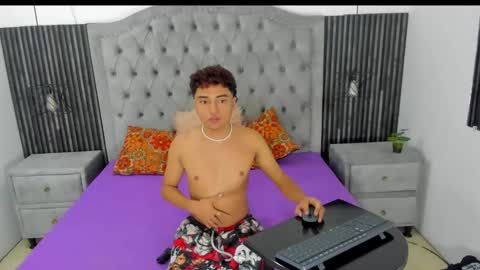 CamilowhiteS online show from February 26, 11:41 pm