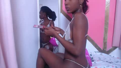 CAMILA TYLOR  online show from April 29, 11:37 am