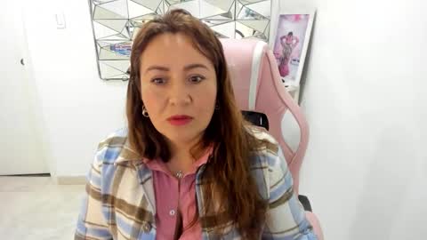 camixxx_m online show from March 18, 1:06 pm