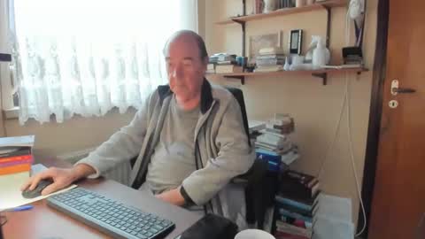 Snapshot of cammee chatting on January 6, 9:52 am Cammee online show from January 6, 9:52 am