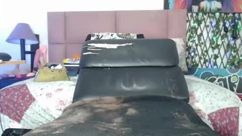 camturbery online show from May 30, 1:53 pm